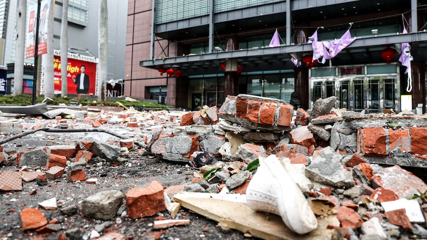 台灣一商場發生瓦斯爆炸 致4死26傷 - 2CR澳洲中文廣播電台